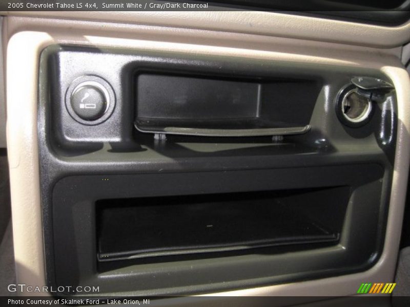 Summit White / Gray/Dark Charcoal 2005 Chevrolet Tahoe LS 4x4