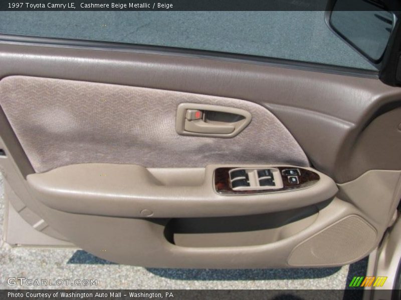 Cashmere Beige Metallic / Beige 1997 Toyota Camry LE