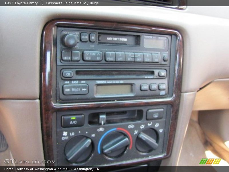 Cashmere Beige Metallic / Beige 1997 Toyota Camry LE