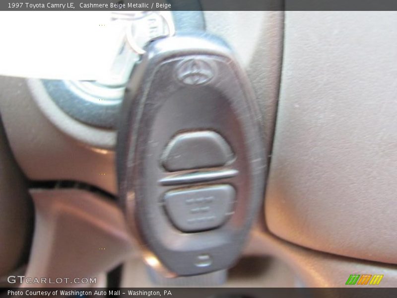 Cashmere Beige Metallic / Beige 1997 Toyota Camry LE