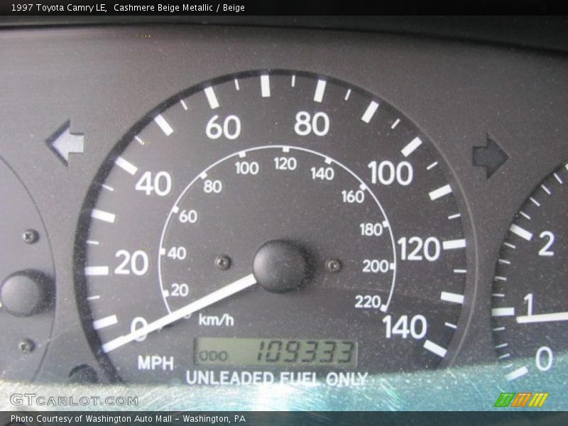 Cashmere Beige Metallic / Beige 1997 Toyota Camry LE