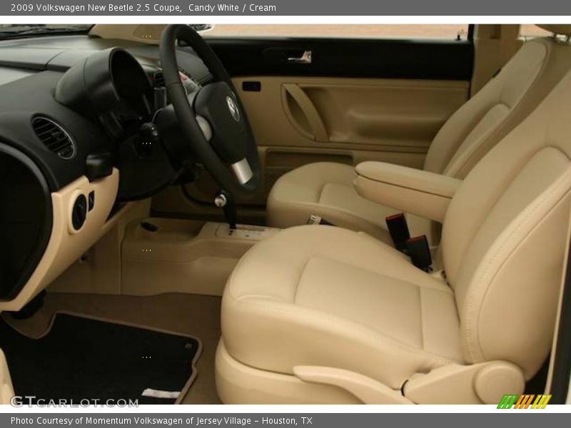 Candy White / Cream 2009 Volkswagen New Beetle 2.5 Coupe