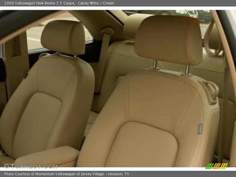 Candy White / Cream 2009 Volkswagen New Beetle 2.5 Coupe