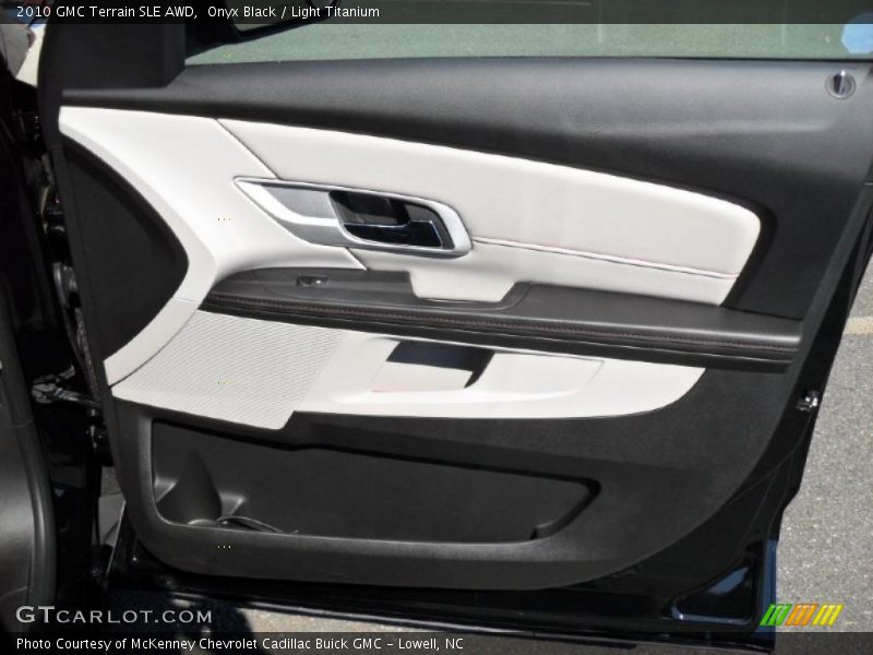 Onyx Black / Light Titanium 2010 GMC Terrain SLE AWD