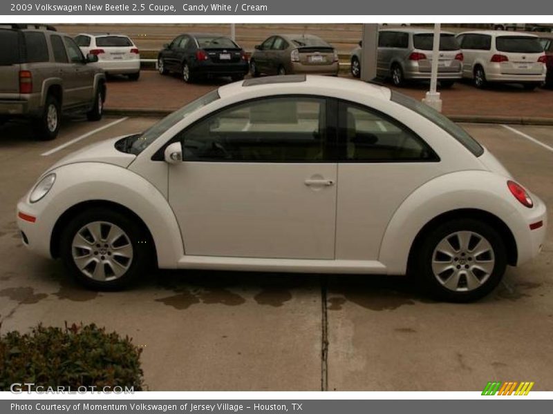 Candy White / Cream 2009 Volkswagen New Beetle 2.5 Coupe