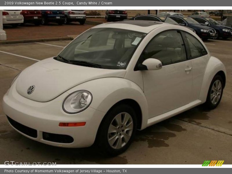 Candy White / Cream 2009 Volkswagen New Beetle 2.5 Coupe