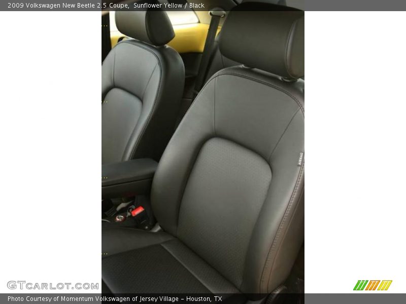 Sunflower Yellow / Black 2009 Volkswagen New Beetle 2.5 Coupe