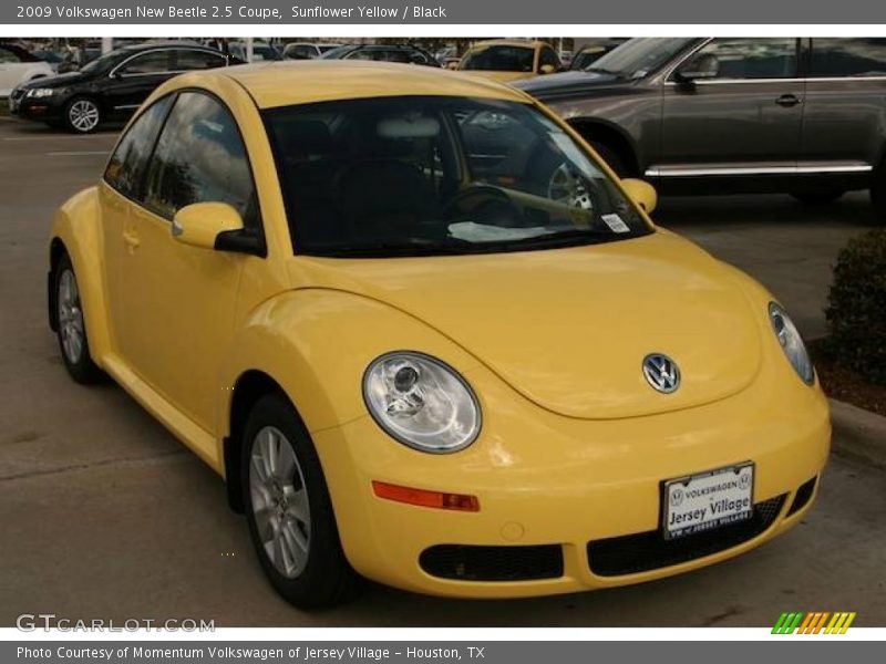 Sunflower Yellow / Black 2009 Volkswagen New Beetle 2.5 Coupe