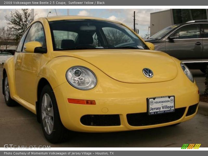 Sunflower Yellow / Black 2009 Volkswagen New Beetle 2.5 Coupe