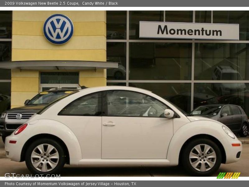 Candy White / Black 2009 Volkswagen New Beetle 2.5 Coupe
