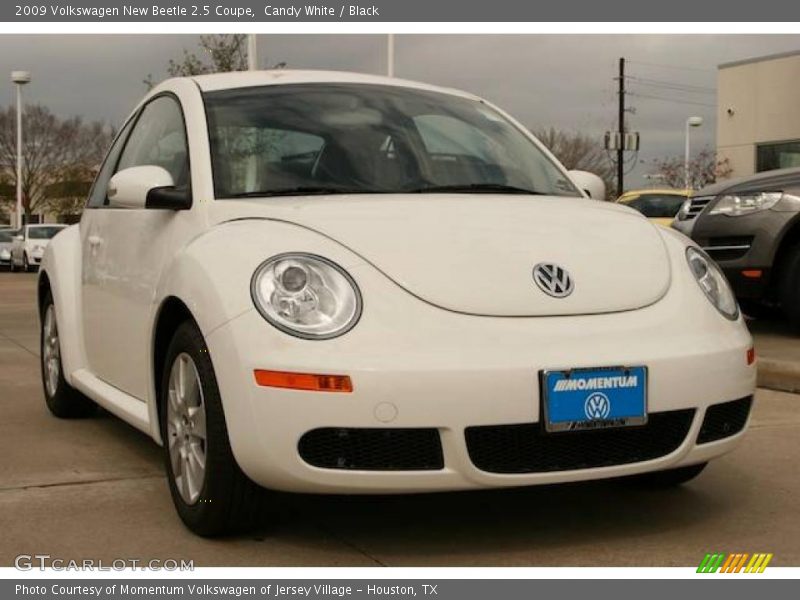 Candy White / Black 2009 Volkswagen New Beetle 2.5 Coupe