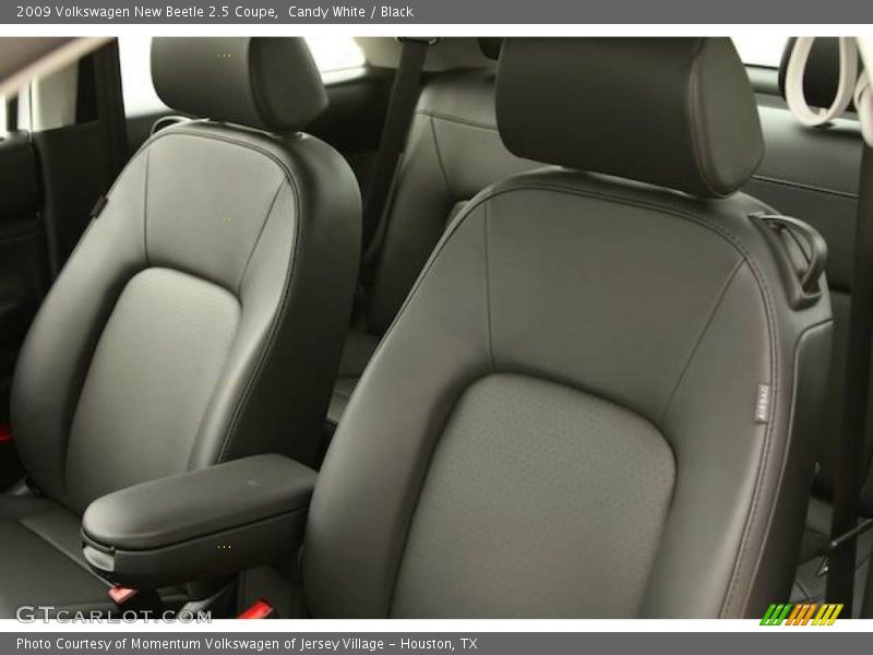 Candy White / Black 2009 Volkswagen New Beetle 2.5 Coupe