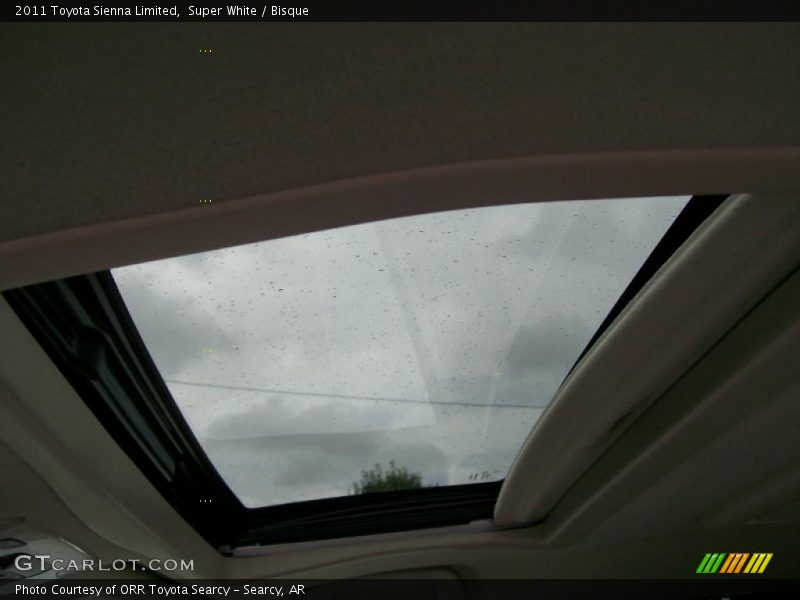 Super White / Bisque 2011 Toyota Sienna Limited