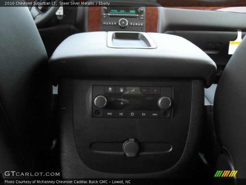 Sheer Silver Metallic / Ebony 2010 Chevrolet Suburban LT