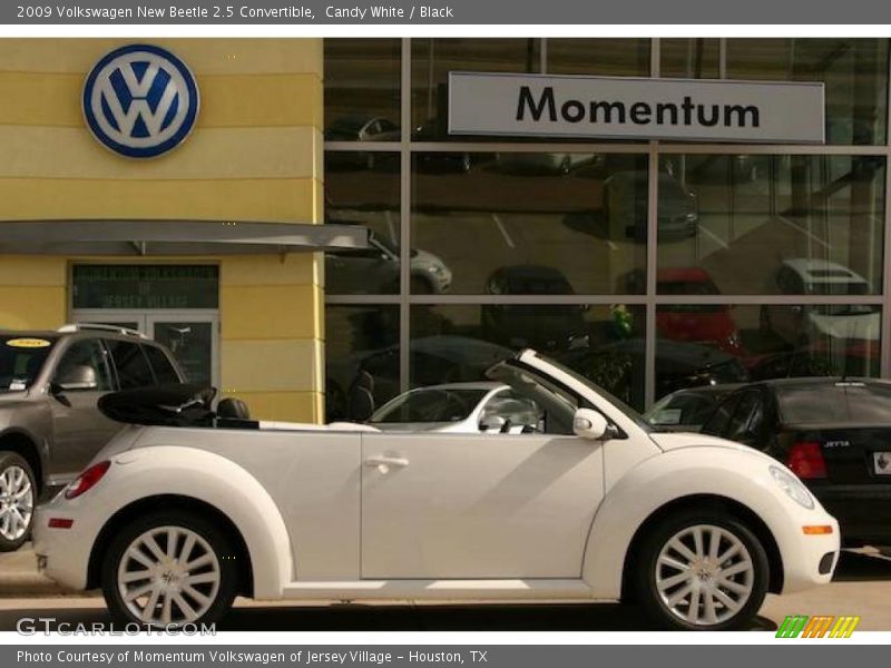 Candy White / Black 2009 Volkswagen New Beetle 2.5 Convertible