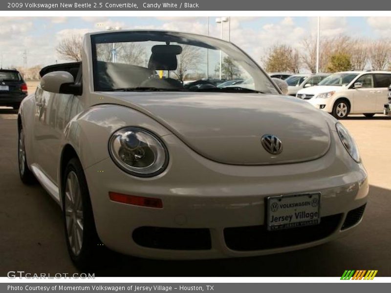 Candy White / Black 2009 Volkswagen New Beetle 2.5 Convertible