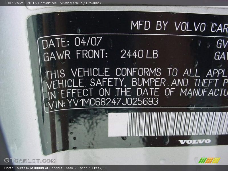 Silver Metallic / Off-Black 2007 Volvo C70 T5 Convertible