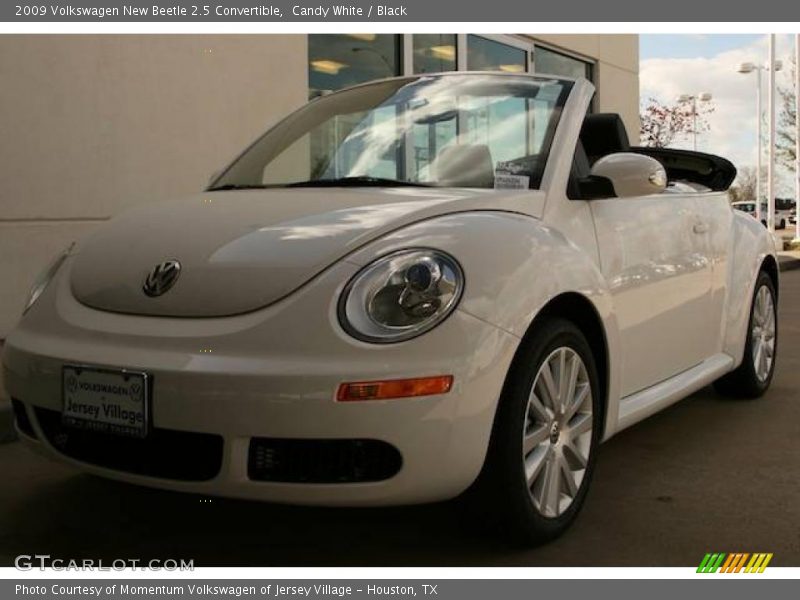 Candy White / Black 2009 Volkswagen New Beetle 2.5 Convertible