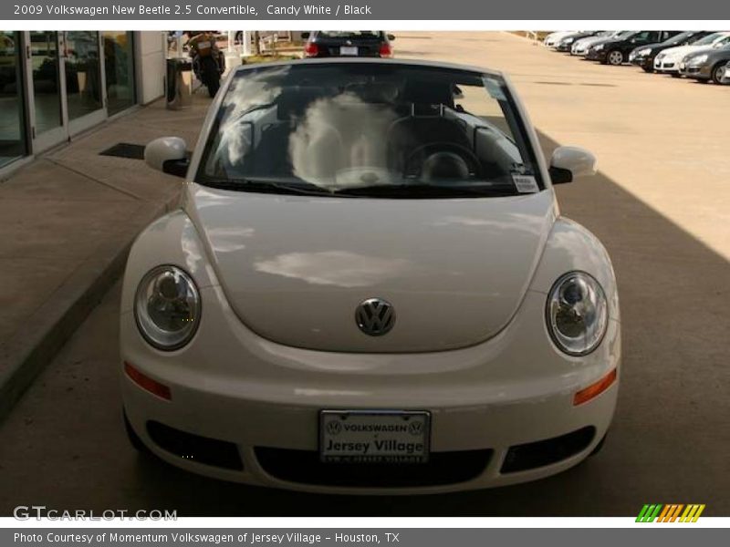 Candy White / Black 2009 Volkswagen New Beetle 2.5 Convertible