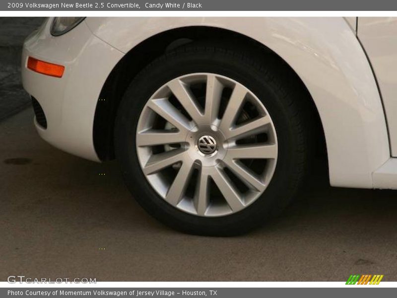 Candy White / Black 2009 Volkswagen New Beetle 2.5 Convertible
