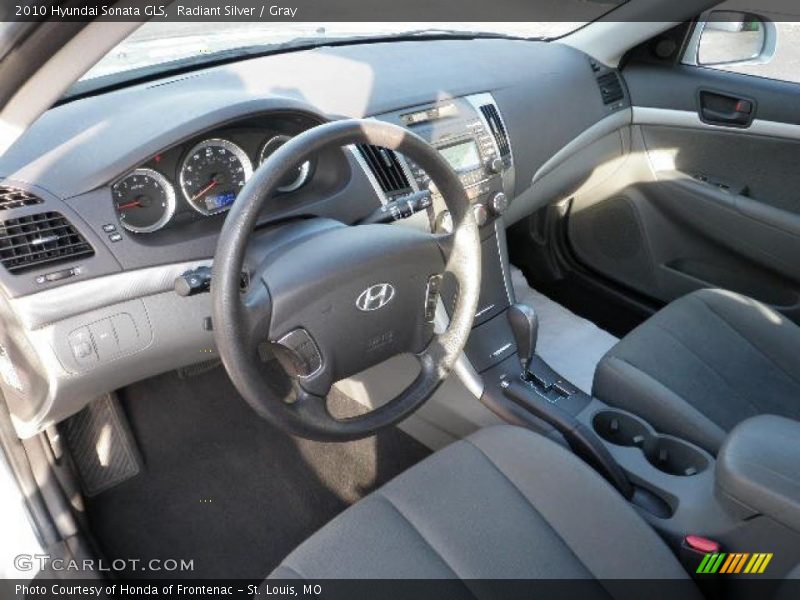 Radiant Silver / Gray 2010 Hyundai Sonata GLS