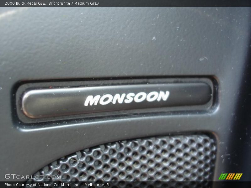 Bright White / Medium Gray 2000 Buick Regal GSE