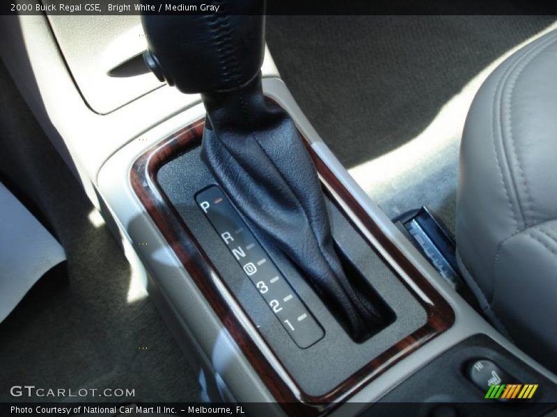 Bright White / Medium Gray 2000 Buick Regal GSE