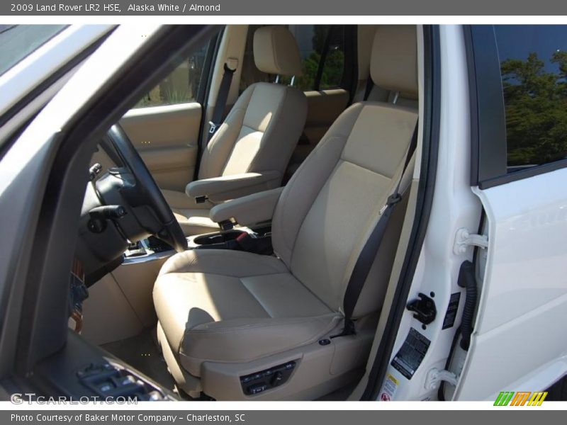 Alaska White / Almond 2009 Land Rover LR2 HSE