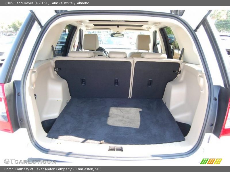 Alaska White / Almond 2009 Land Rover LR2 HSE
