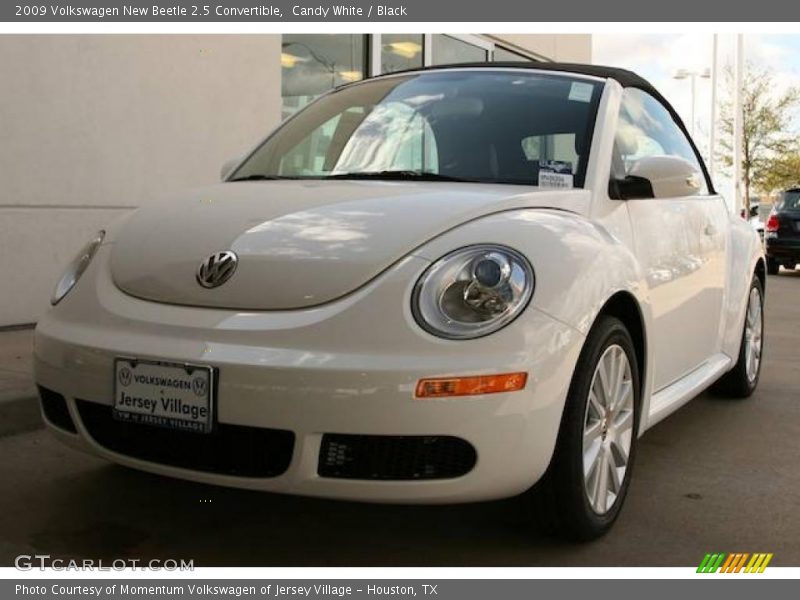Candy White / Black 2009 Volkswagen New Beetle 2.5 Convertible
