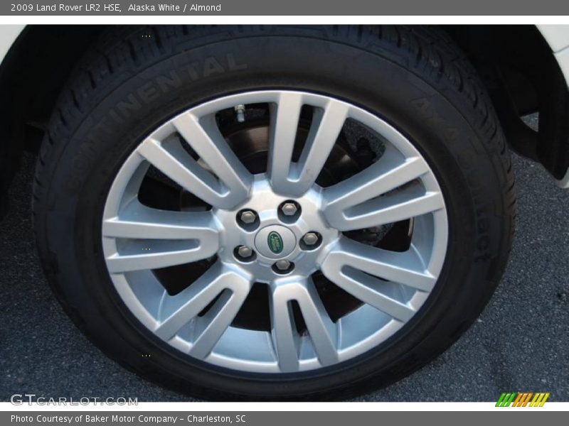 Alaska White / Almond 2009 Land Rover LR2 HSE