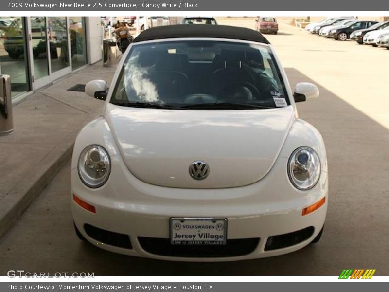 Candy White / Black 2009 Volkswagen New Beetle 2.5 Convertible