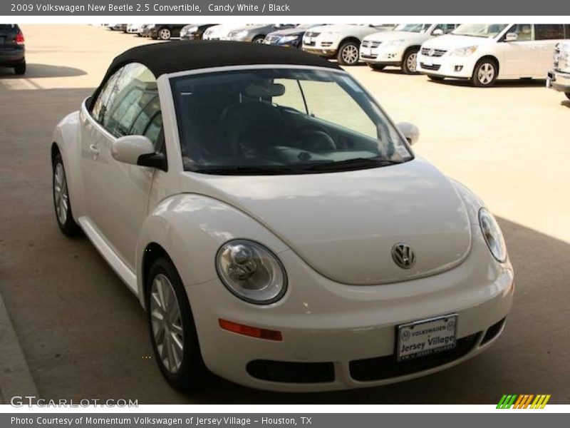 Candy White / Black 2009 Volkswagen New Beetle 2.5 Convertible