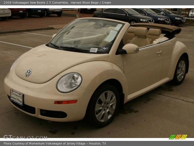 Harvest Moon Beige / Cream 2009 Volkswagen New Beetle 2.5 Convertible