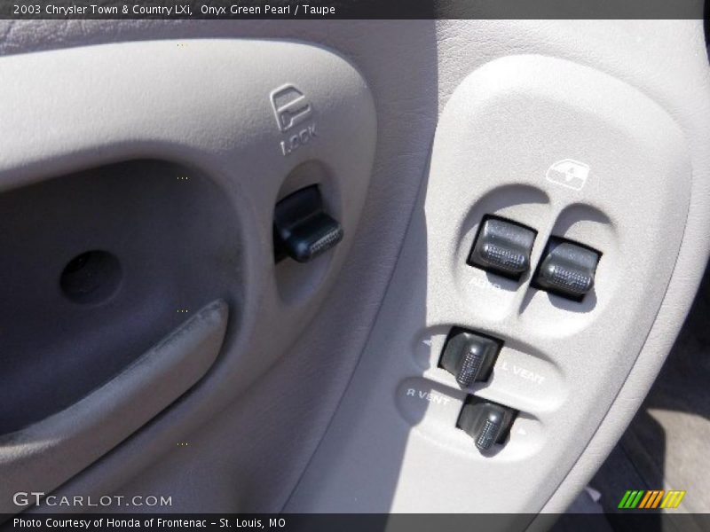Onyx Green Pearl / Taupe 2003 Chrysler Town & Country LXi