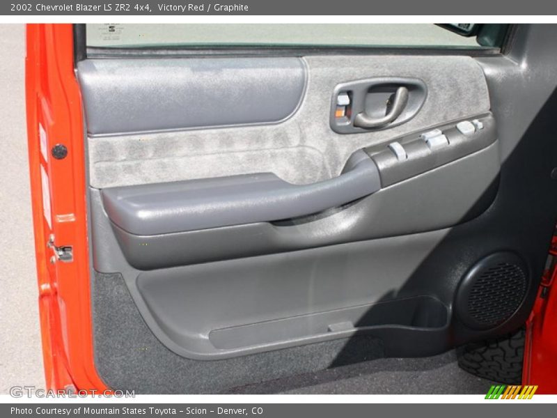 Victory Red / Graphite 2002 Chevrolet Blazer LS ZR2 4x4