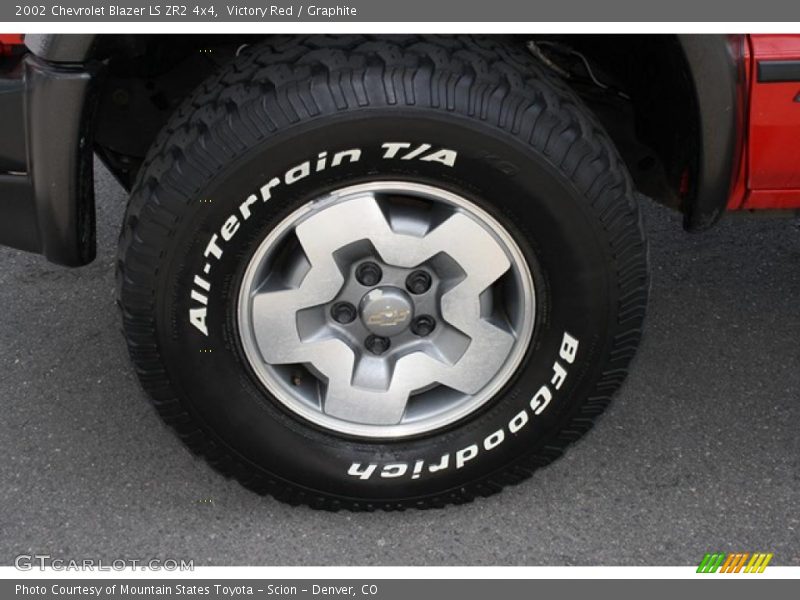 Victory Red / Graphite 2002 Chevrolet Blazer LS ZR2 4x4