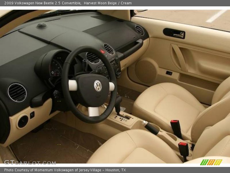 Harvest Moon Beige / Cream 2009 Volkswagen New Beetle 2.5 Convertible