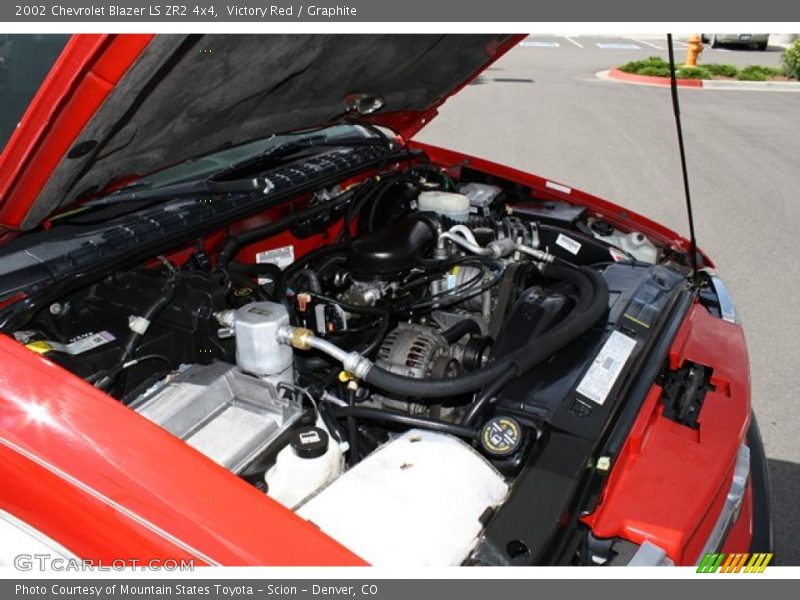 Victory Red / Graphite 2002 Chevrolet Blazer LS ZR2 4x4