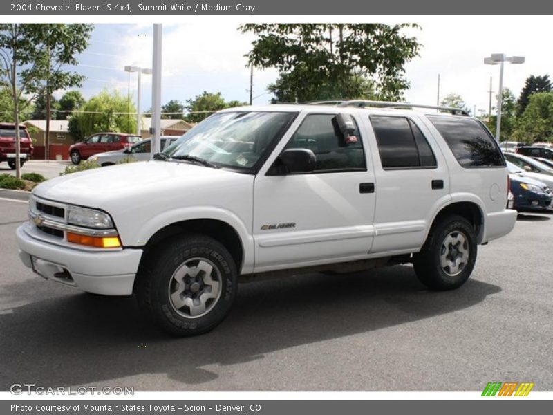 Summit White / Medium Gray 2004 Chevrolet Blazer LS 4x4