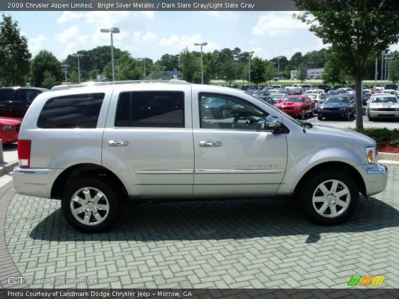 Bright Silver Metallic / Dark Slate Gray/Light Slate Gray 2009 Chrysler Aspen Limited