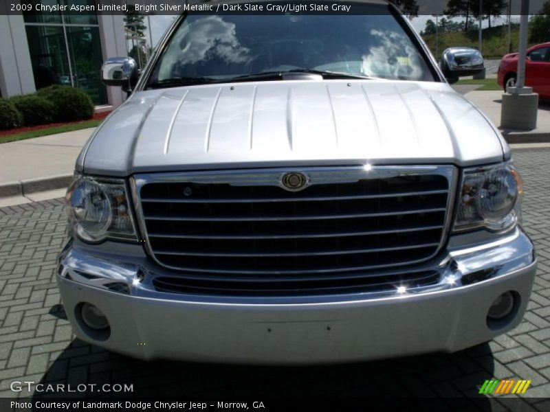 Bright Silver Metallic / Dark Slate Gray/Light Slate Gray 2009 Chrysler Aspen Limited