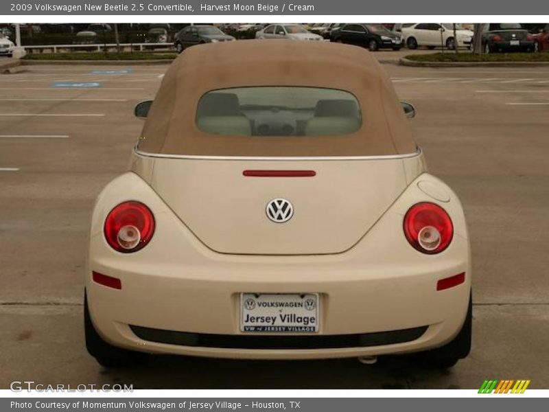 Harvest Moon Beige / Cream 2009 Volkswagen New Beetle 2.5 Convertible