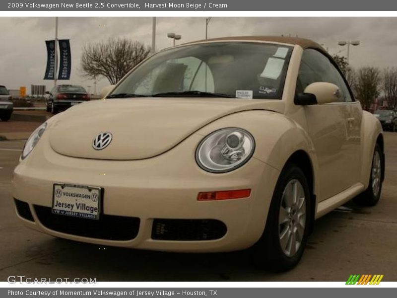 Harvest Moon Beige / Cream 2009 Volkswagen New Beetle 2.5 Convertible