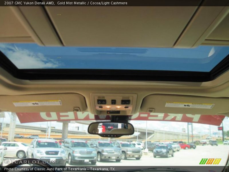 Gold Mist Metallic / Cocoa/Light Cashmere 2007 GMC Yukon Denali AWD