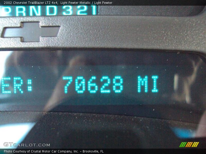 Light Pewter Metallic / Light Pewter 2002 Chevrolet TrailBlazer LTZ 4x4