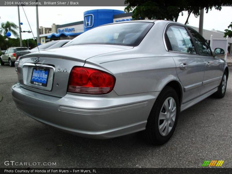 Brilliant Silver / Black 2004 Hyundai Sonata