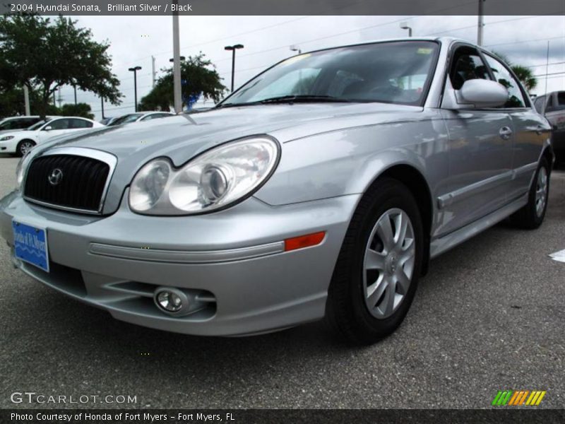 Brilliant Silver / Black 2004 Hyundai Sonata