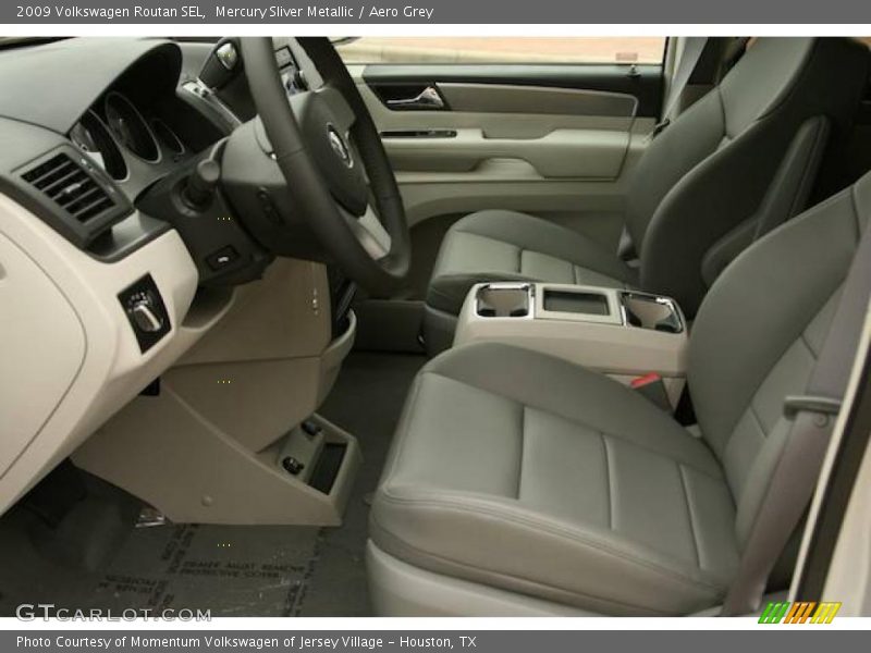 Mercury Sliver Metallic / Aero Grey 2009 Volkswagen Routan SEL