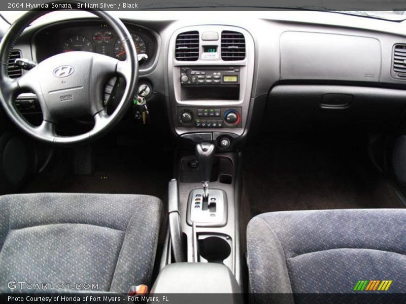 Brilliant Silver / Black 2004 Hyundai Sonata